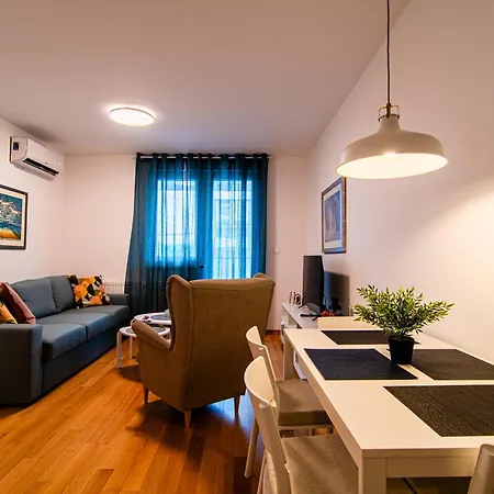 Flexible Selfcheckins 107 - Zagreb - Garage - Loggia - Bedroom Esterno foto