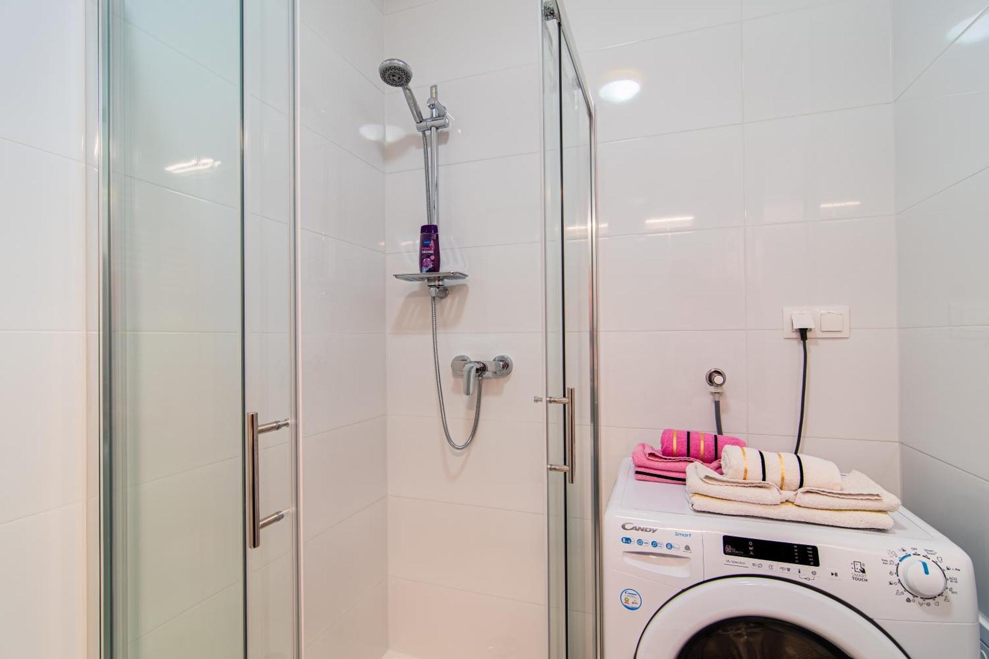 Flexible Selfcheckins 107 - - Garage - Loggia - Bedroom Zagabria