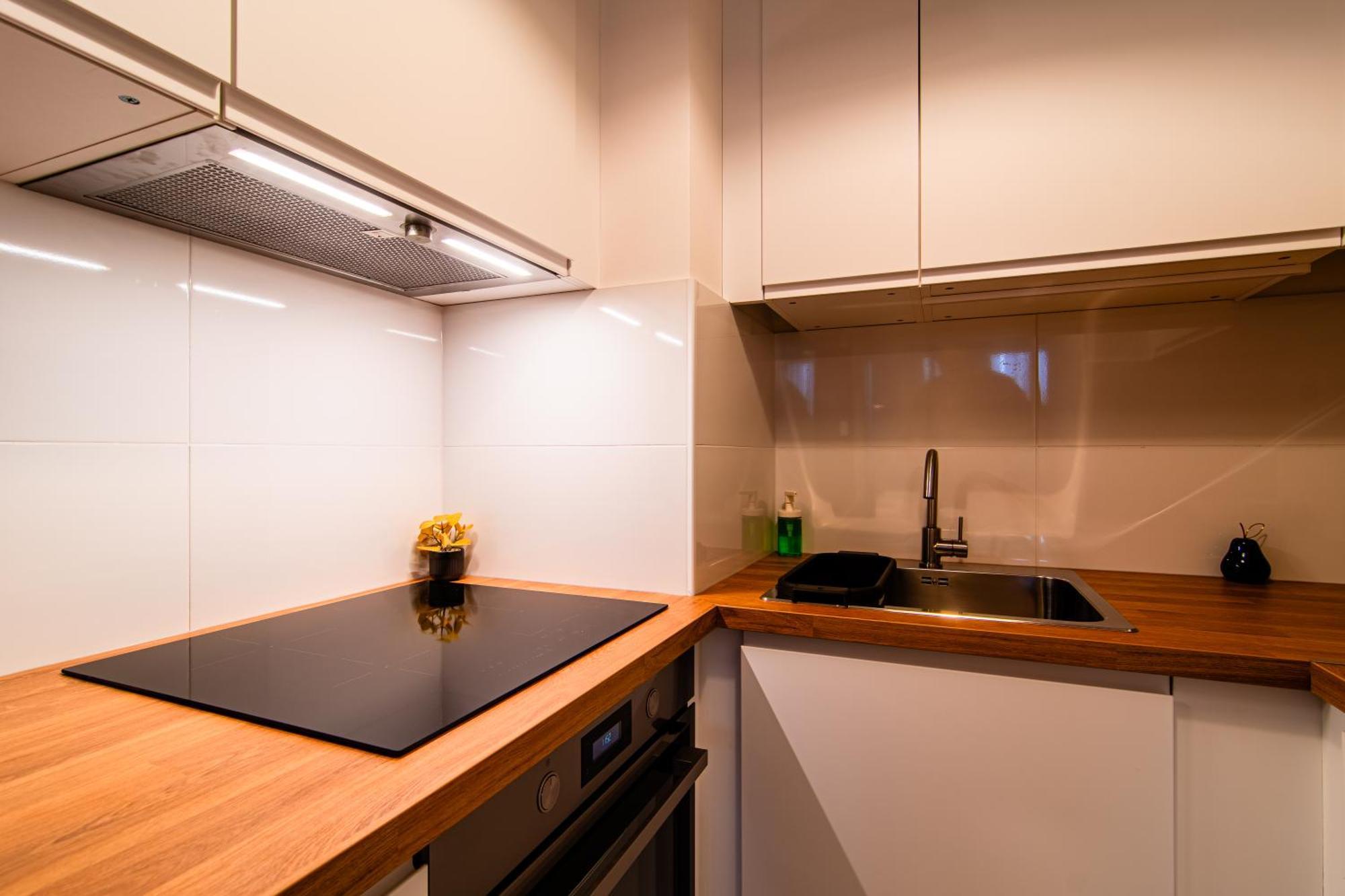 Flexible Selfcheckins 107 - - Garage - Loggia - Bedroom Appartamento