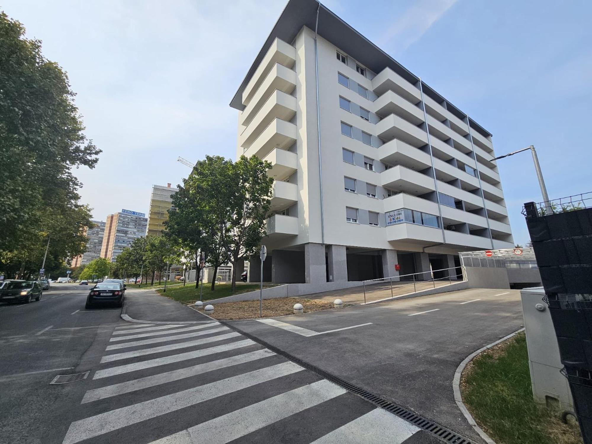 Appartamento Flexible Selfcheckins 107 - - Garage - Loggia - Bedroom